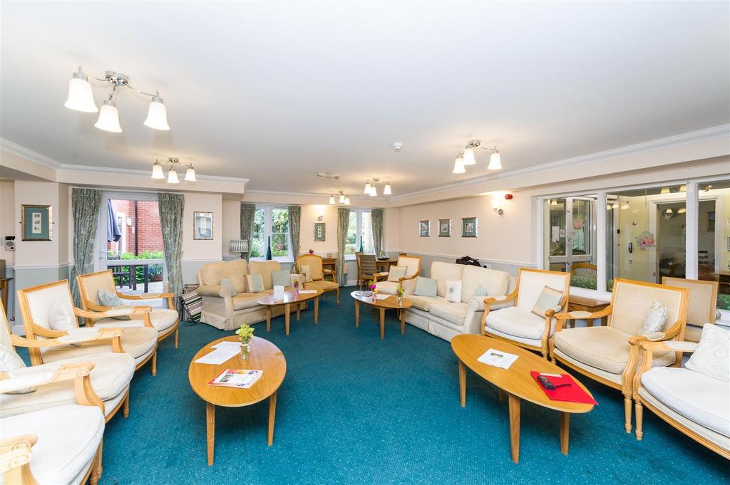 Communal Lounge.jpg