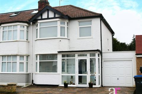 15 Buckingham Close, Enfield, EN1 3JQ
