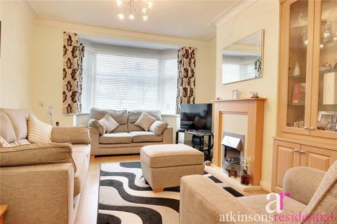 15 Buckingham Close, Enfield, EN1 3JQ