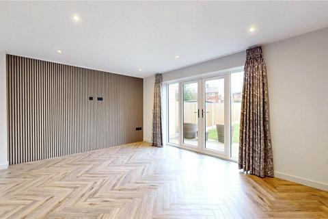 4 bedroom terraced house for sale, Howarth Gardens, Brinsworth, Rotherham, South Yorkshire, S60