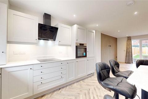 4 bedroom terraced house for sale, Howarth Gardens, Brinsworth, Rotherham, South Yorkshire, S60