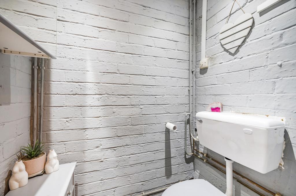 Ground Floor Wc