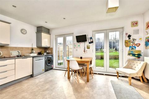 4 bedroom semi-detached house for sale, Bluebell Road, East Ardsley, Wakefield, West Yorkshire