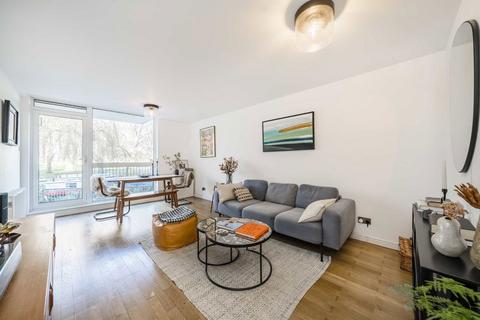 6 Printers Mews, London, E3 5NZ