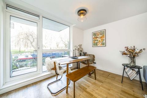 6 Printers Mews, London, E3 5NZ
