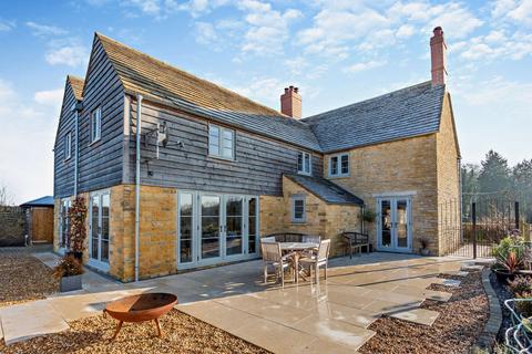 5 bedroom detached house for sale, Lechlade, Gloucestershire, GL7