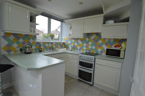 3 bedroom terraced house for sale, Hamden Crescent, Dagenham