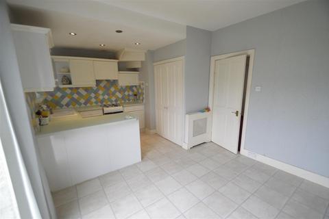 3 bedroom terraced house for sale, Hamden Crescent, Dagenham