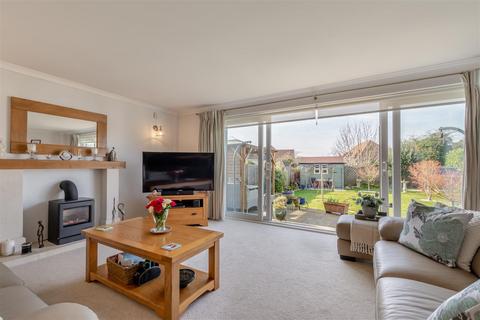 4 bedroom detached house for sale, Broadoak Avenue, Maidstone