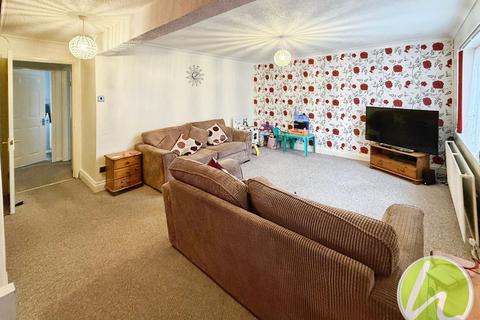 240 Lyndhurst Road, Corringham, Stanford-le-hope, SS17 7SP