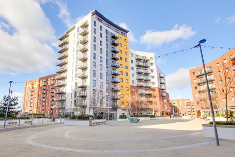 3 bedroom penthouse to rent, Centenary Quay, Woolston