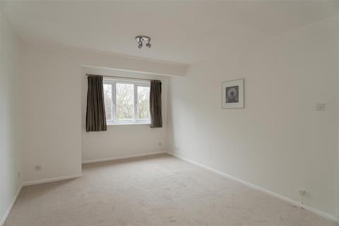 1 bedroom flat for sale, Parklands, Lynwood Road, Redhill