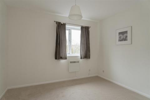 1 bedroom flat for sale, Parklands, Lynwood Road, Redhill