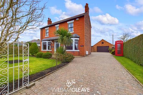 3 bedroom detached house for sale, Park Road, Flintshire CH7