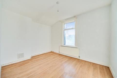 8 Northwood Road, London, SE23 2HR