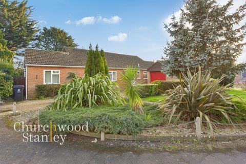 3 bedroom bungalow for sale, Parrington Way, Lawford, CO11