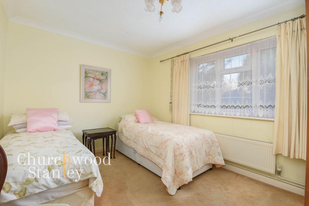 Second bedroom