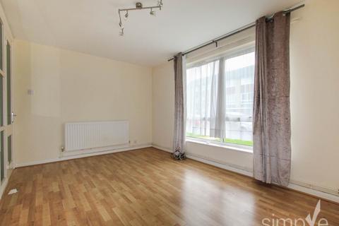 2 bedroom flat to rent, Compton Road, Hayes, Middlesex