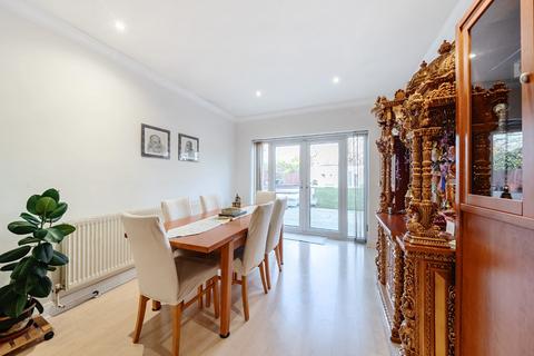 5 bedroom detached house for sale, Mowbray Road, Edgware, Middlesex, HA8