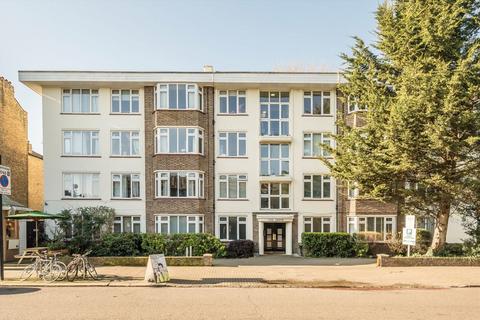 1 bedroom flat for sale, St. Margarets Road, St Margarets TW1