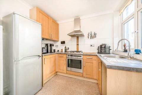 1 bedroom flat for sale, St. Margarets Road, St Margarets TW1