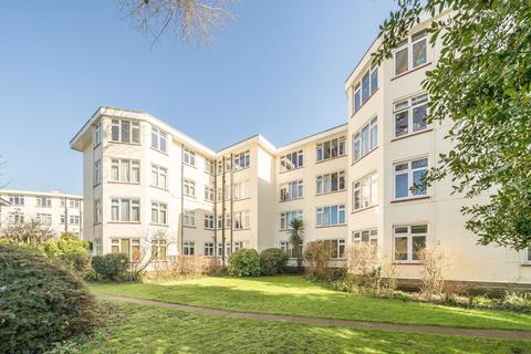 1 bedroom flat for sale, St. Margarets Road, St Margarets TW1