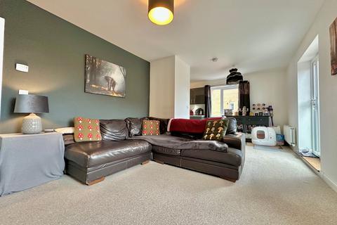 2 bedroom coach house for sale, Flavius Gardens, Fairfields, Milton Keynes, MK11