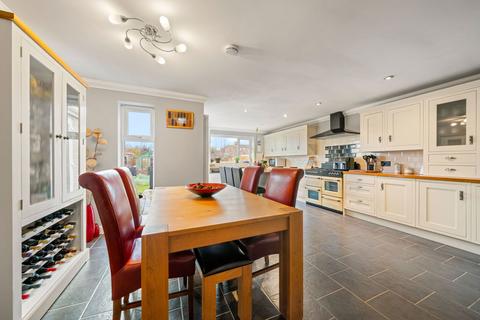 46 Hulbert Way, Basingstoke, RG22 6LZ