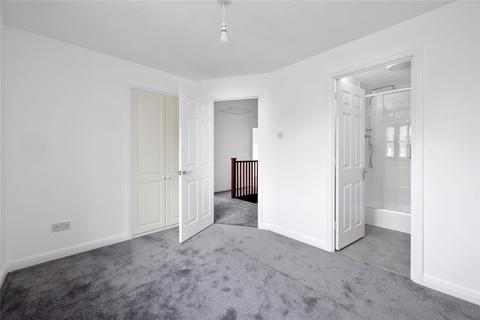 17 Columbine Way, Littlehampton, BN17 6UX