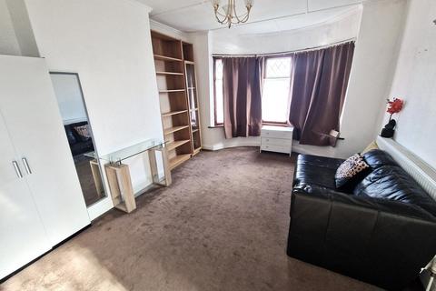 undefined, Berkeley Avenue, Clayhall IG5 0UP