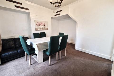 undefined, Berkeley Avenue, Clayhall IG5 0UP