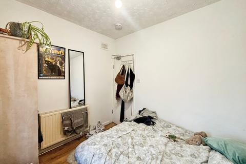 5 bedroom terraced house to rent, Ladybarn Lane, Manchester, Greater Manchester, M14