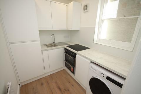 1 bedroom flat for sale, Blackheath Grove, London SE3