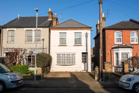 109 Richmond Park Road, Kingston Upon Thames, KT2 6AF