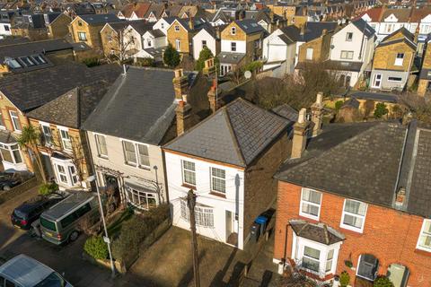 109 Richmond Park Road, Kingston Upon Thames, KT2 6AF