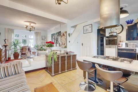 3 bedroom semi-detached house for sale, Rectory Road, Benfleet, SS7