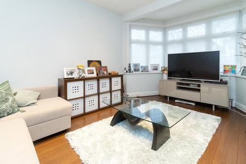 5 bedroom link detached house for sale, Mowbray Road, Edgware, HA8