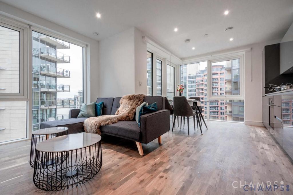 2 bedroom apartment with 3 bathrooms