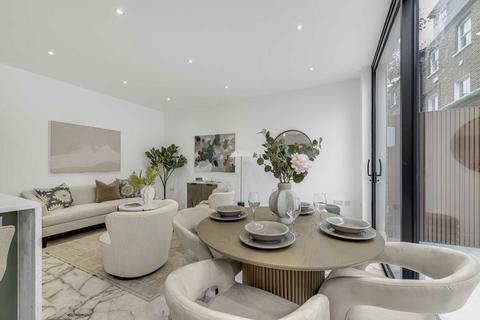 3 bedroom flat for sale, The Grove, London W5