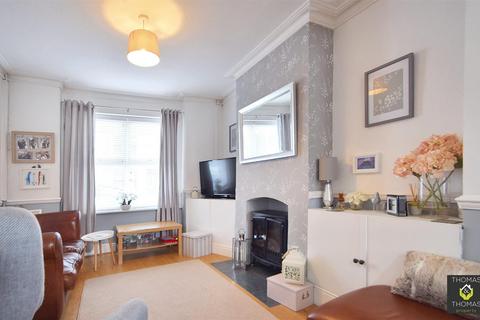 55 Hanman Road, Gloucester, GL1 4TJ