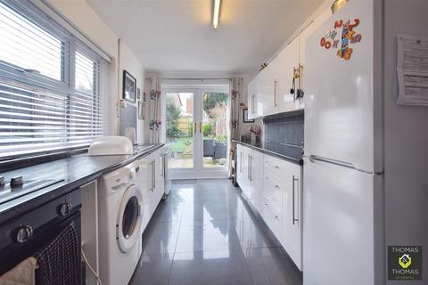 55 Hanman Road, Gloucester, GL1 4TJ