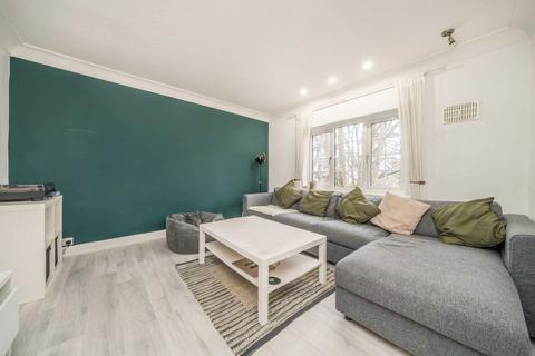 2 bedroom flat for sale, Knights Park, Kingston Upon Thames KT1