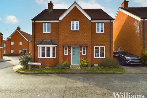 4 bedroom detached house for sale, Perrine Close, Aylesbury HP18