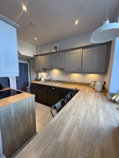 3 bedroom end of terrace house to rent, Great Northern Street, Morley, Leeds LS27