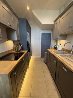 3 bedroom end of terrace house to rent, Great Northern Street, Morley, Leeds LS27