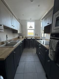 3 bedroom end of terrace house to rent, Great Northern Street, Morley, Leeds LS27