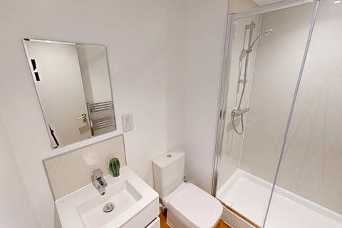 5 bedroom apartment to rent, Apartment 7, 124-132 North Sherwood Street, Nottingham, Nottinghamshire, NG1