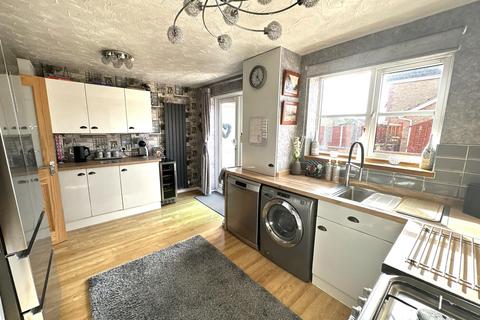 3 bedroom townhouse for sale, Primrose Drive, Branston, Burton-on-Trent, DE14