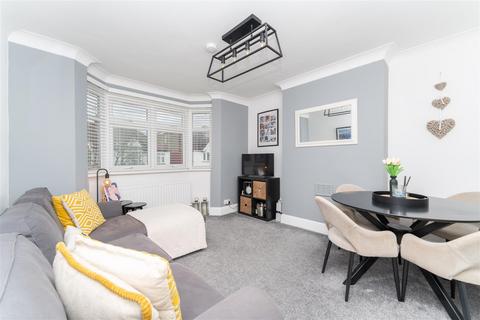 66a Drayton Bridge Road, London, W7 1EP