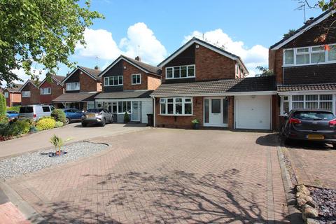 3 bedroom detached house for sale, Bromley Lane, Kingswinford DY6